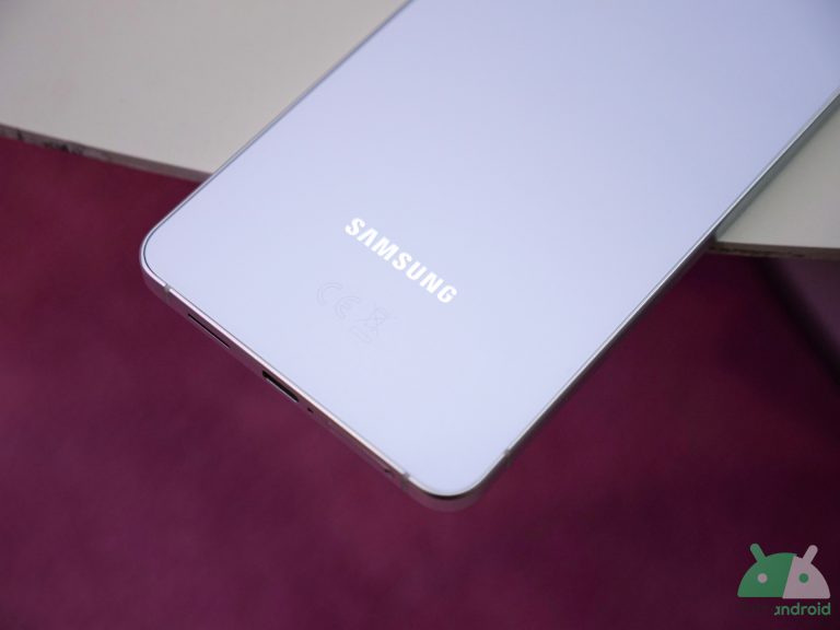 Incroyable : Samsung s’inspire d’Apple et dote ses Galaxy de batteries en acier pour une autonomie record !