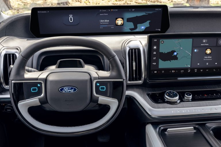 Android Automotive 16 cache une fonction secrète qui rendra votre voiture ultra-connectée – l’Audi Q3 l’intègre déjà !