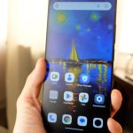 Vous ne croirez pas ce smartphone 7,2″ TCL qui se lit comme du papier !