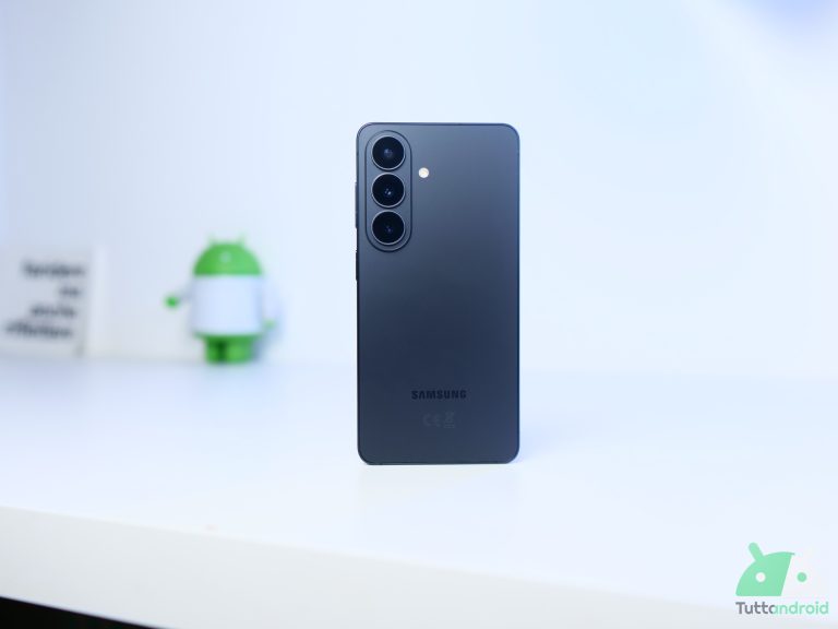 Samsung Galaxy S26 : le compact qui séduit par sa fluidité — mais ces 3 gros défauts vont vous faire hésiter