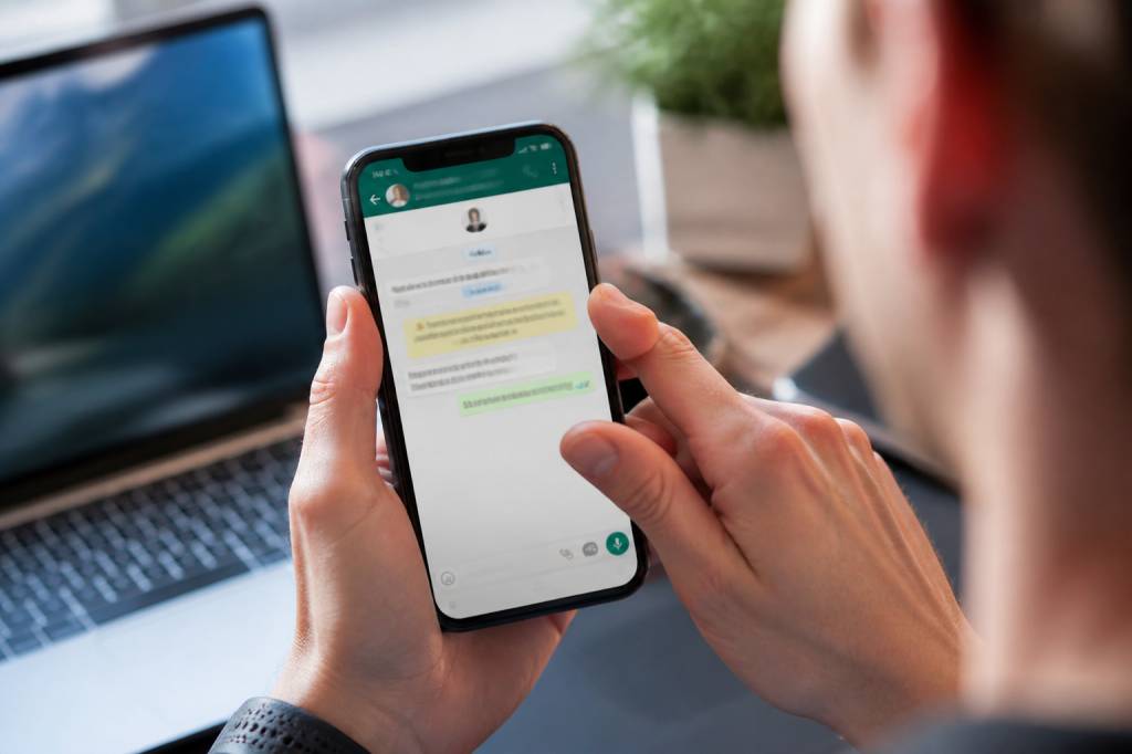 0756 whatsapp : comment identifier ce numéro et éviter les arnaques