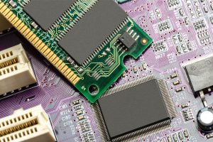 Prix de la RAM en folie : certaines barrettes valent désormais 10 fois plus — que faire avant d’acheter ?