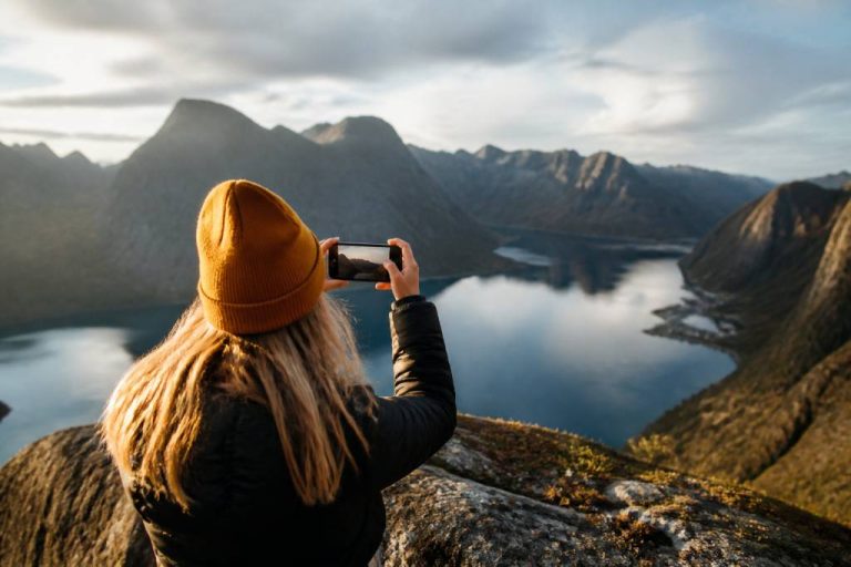 Blogs de voyageurs : quels smartphones choisir pour immortaliser vos aventures